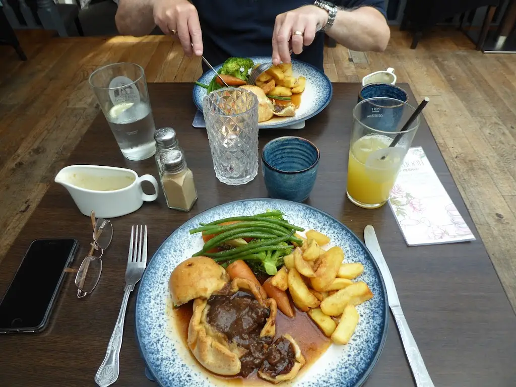 Sandra Lane_The Shepherd and Dog_Billericay_review