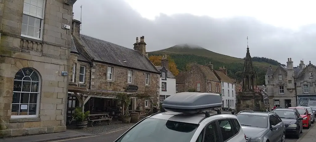 Marc Wettstein_The Covenanter Hotel_Falkland_review