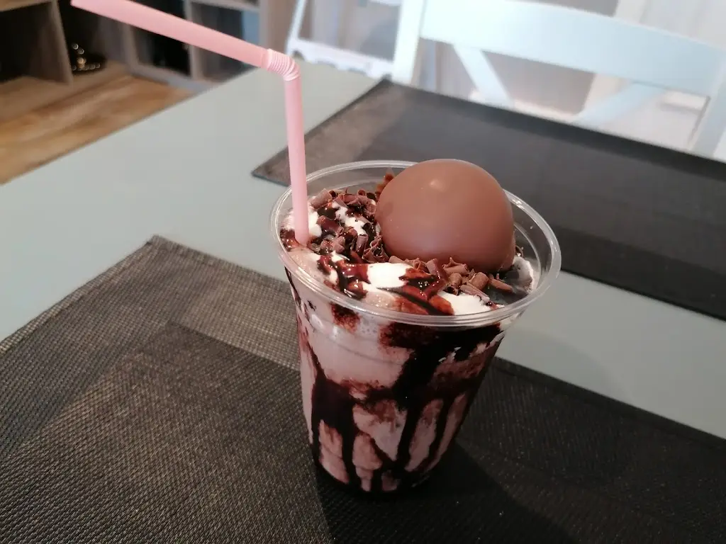 The Lomond Tearoom and Chocolate Shop_Falkland_slider_image_2