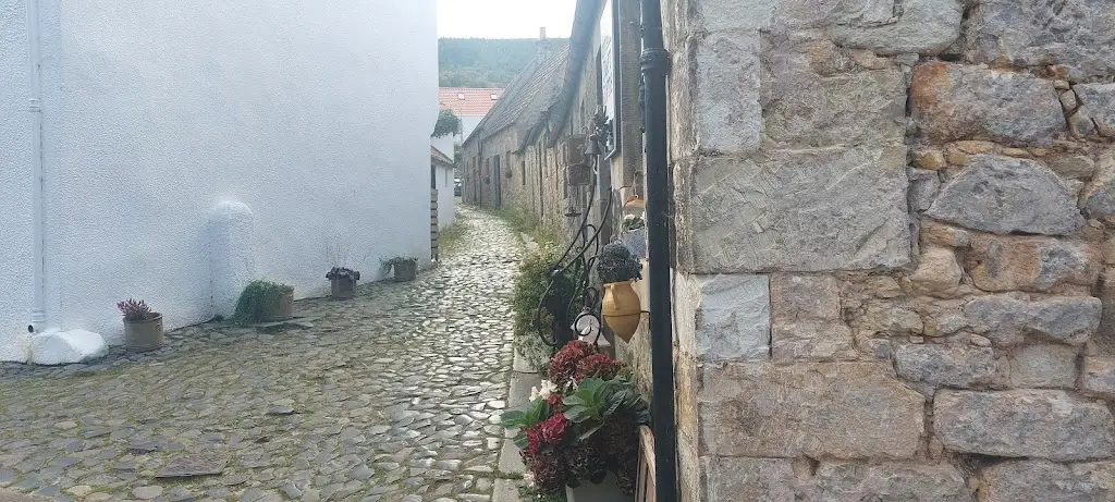 Neil Low_Falkland Palace & Garden _Falkland_review