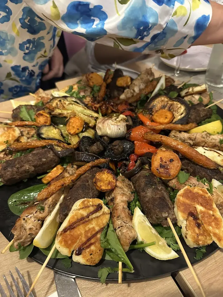 Viktoria Pavlej_Flamingo Billericay_Billericay_review