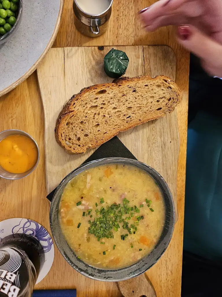 Nataliia Gordeeva_The Ship Restaurant & Bar_Eyemouth_review