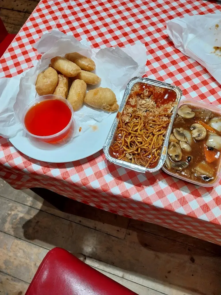 chris holden_Chu Hoi_Eyemouth_review