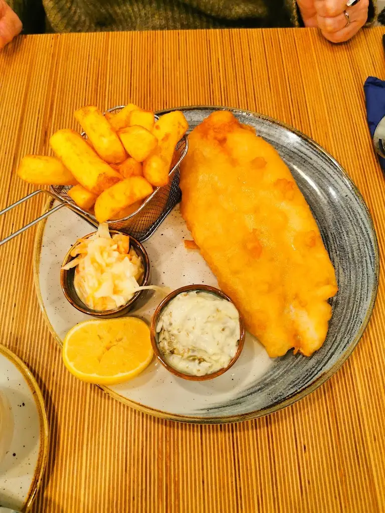 JAMES STANIFORTH_The Auld Bank_Eyemouth_review