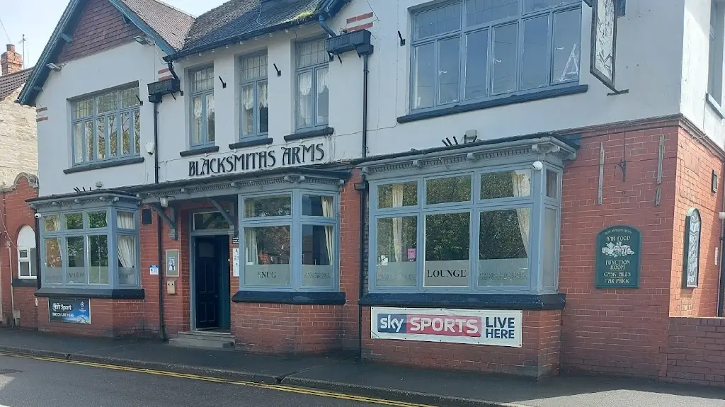 Blacksmiths Arms Pub + Kitchen restaurant in Bircotes