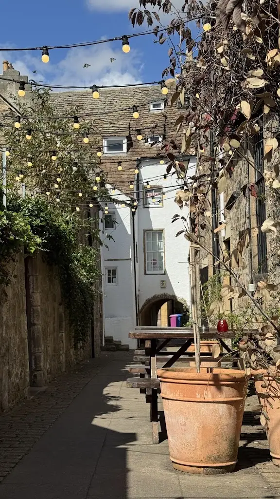 V. M._The Drouthy Cobbler_Elgin_review