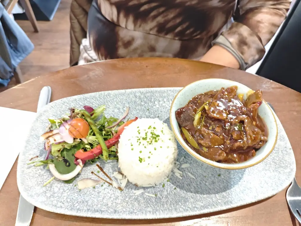 gordon reilly_The Exchange_Greenock_review