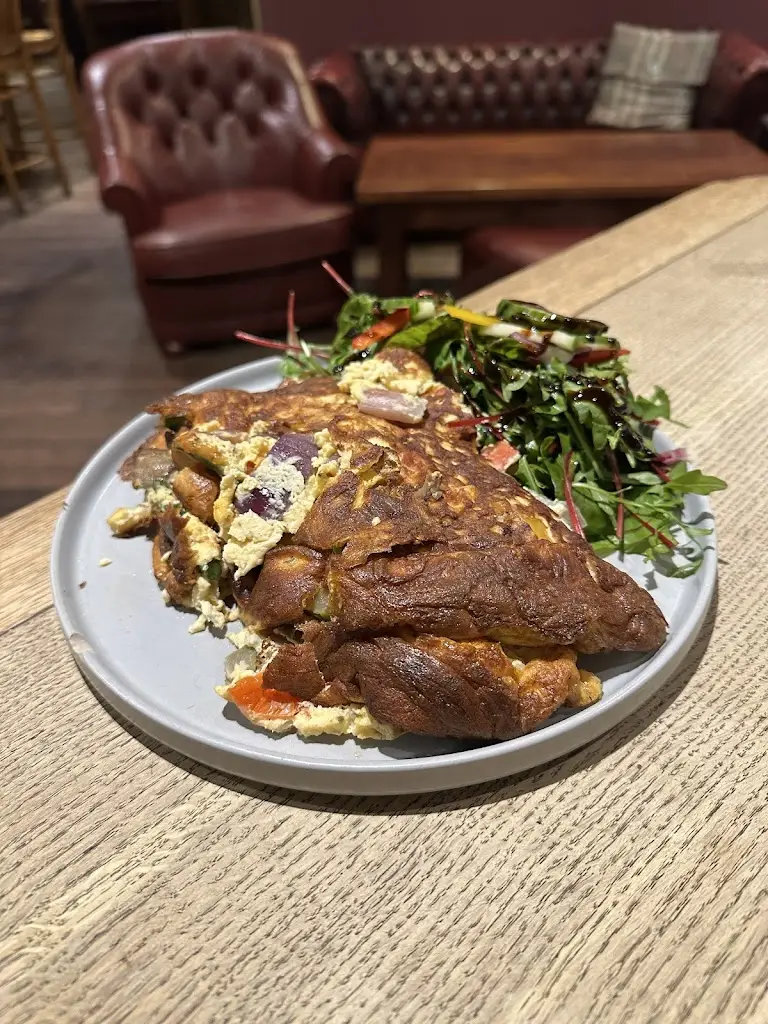 Hazel F_The butterfly and the pig_Glasgow City_review