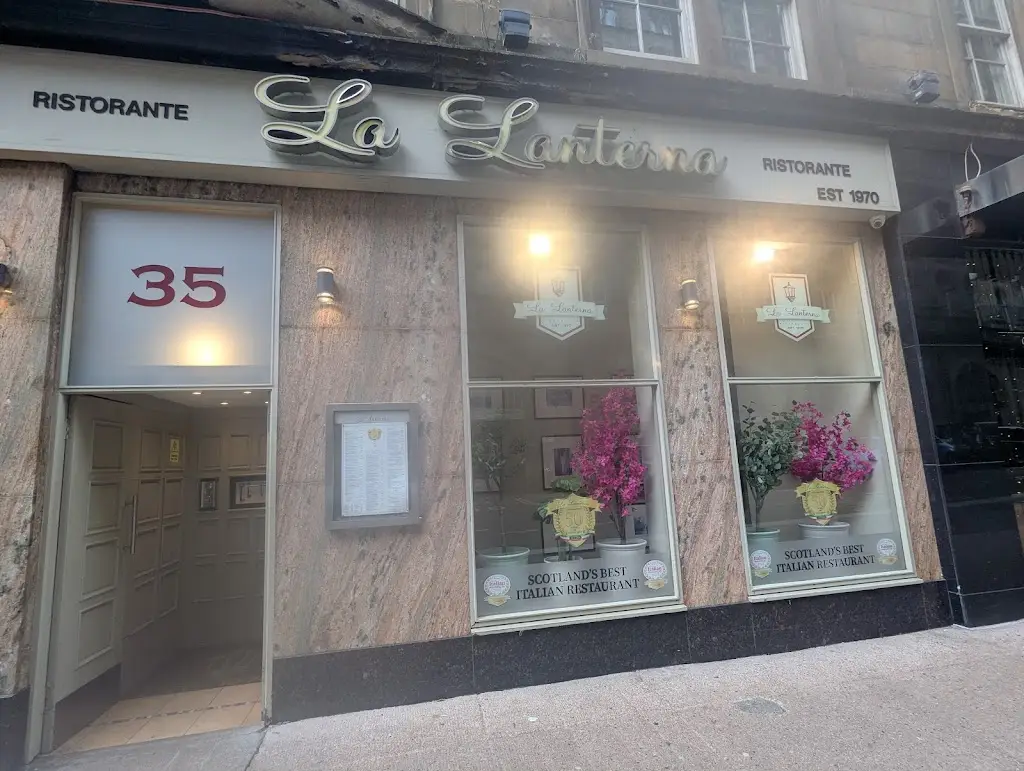 Richard McLuckie_La Lanterna_Glasgow City_review