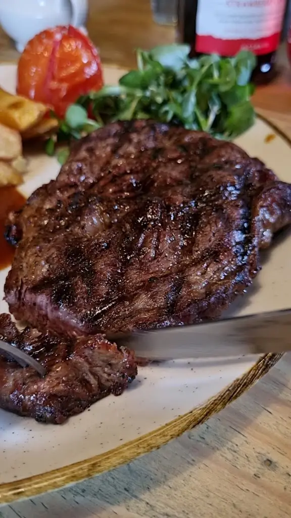 The Fettykil Fox_Glenrothes_slider_image_2