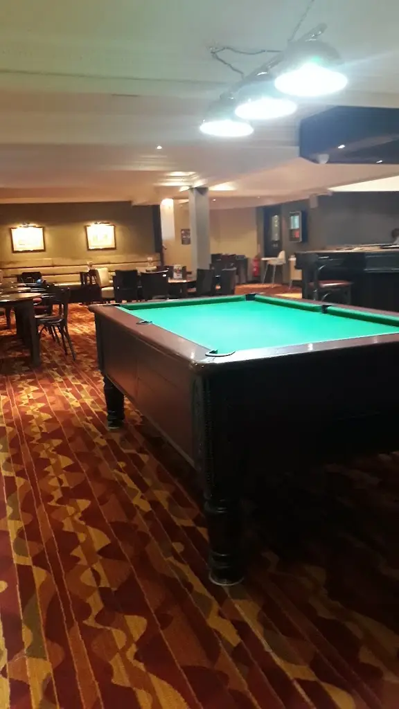 Pinkertons_Glenrothes_slider_image_3