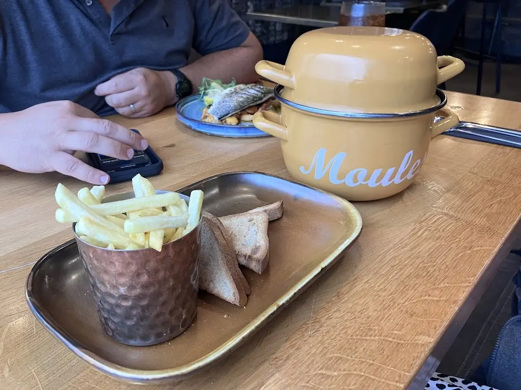 Catriona Alison_Good Brew & The River_Gourock_review