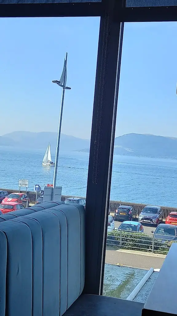 Good Brew & The River_Gourock_slider_image_3