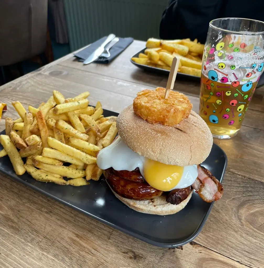 Stew Cockayne_Copper Beech_Bilsthorpe_review