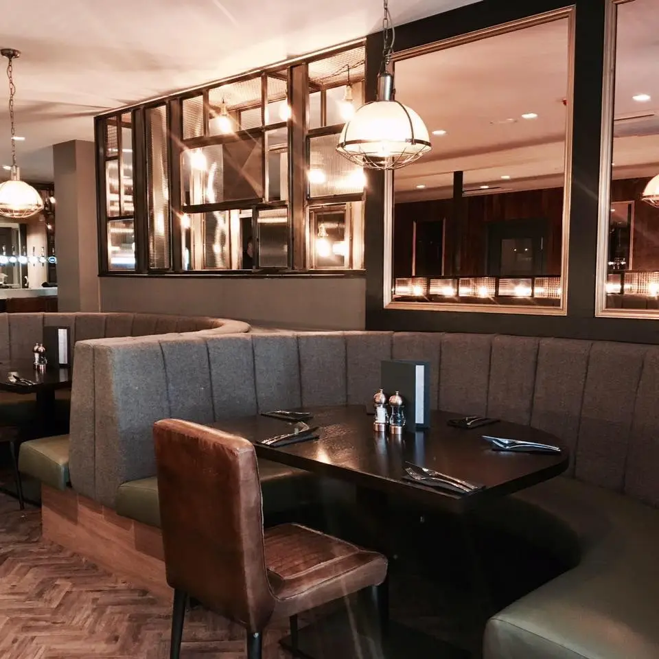 The Oxgang Kitchen | Bar | Rooms restaurant in Grangemouth