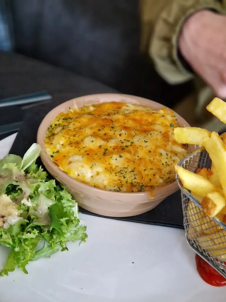 Menu_Cesar’s Paradise_Grangemouth_image_6