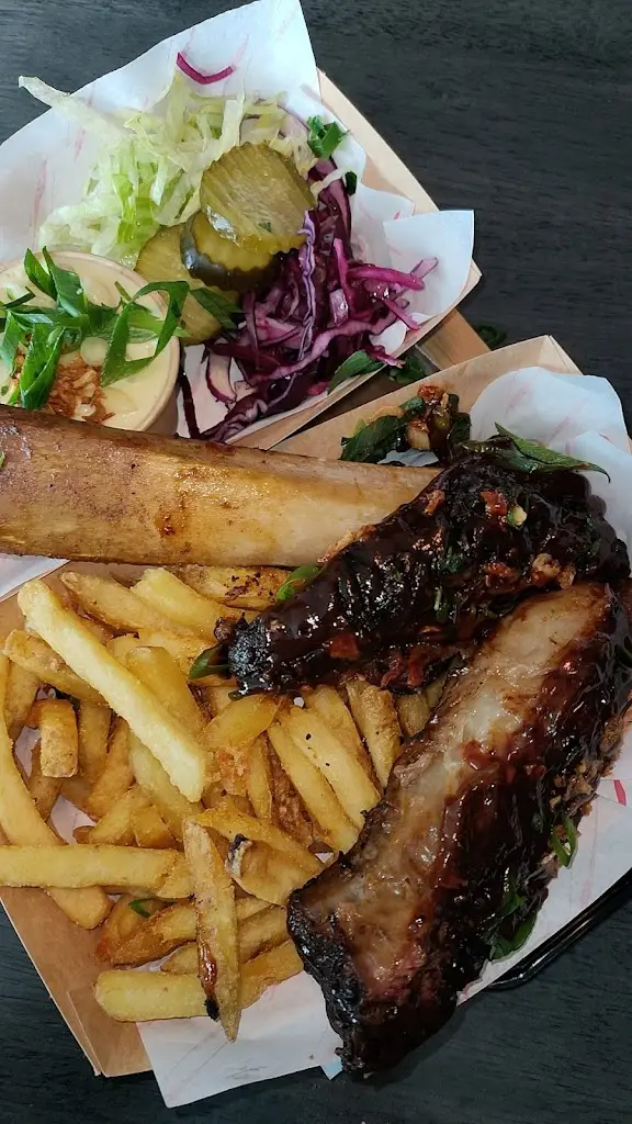 lee mcbride_Cesar’s Paradise_Grangemouth_review