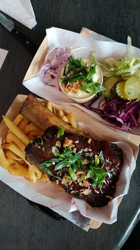 Cesar’s Paradise_Grangemouth_slider_image_2