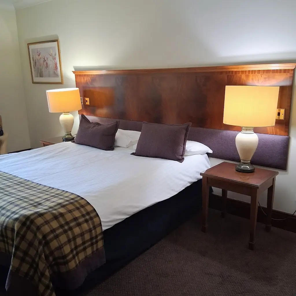 Angie Bainbridge_Grange Manor Hotel_Grangemouth_review
