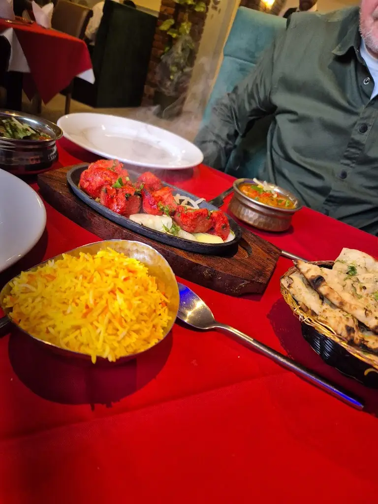 Dawn Lawless_Mount View Indian & Nepalese Restaurant_Hallglen_review