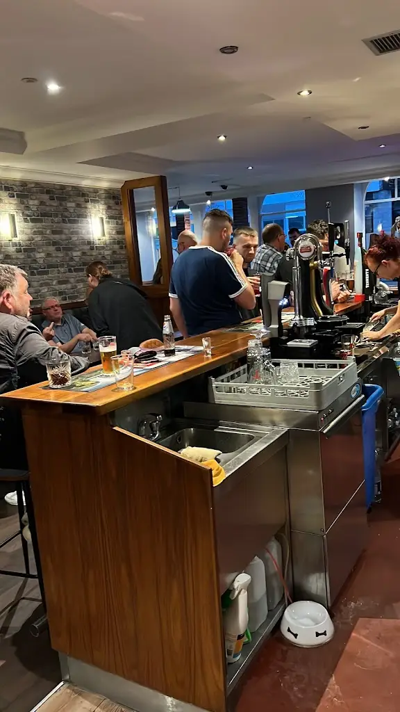 The White Hart Restaurant & Newmarket Bar restaurant in Forres