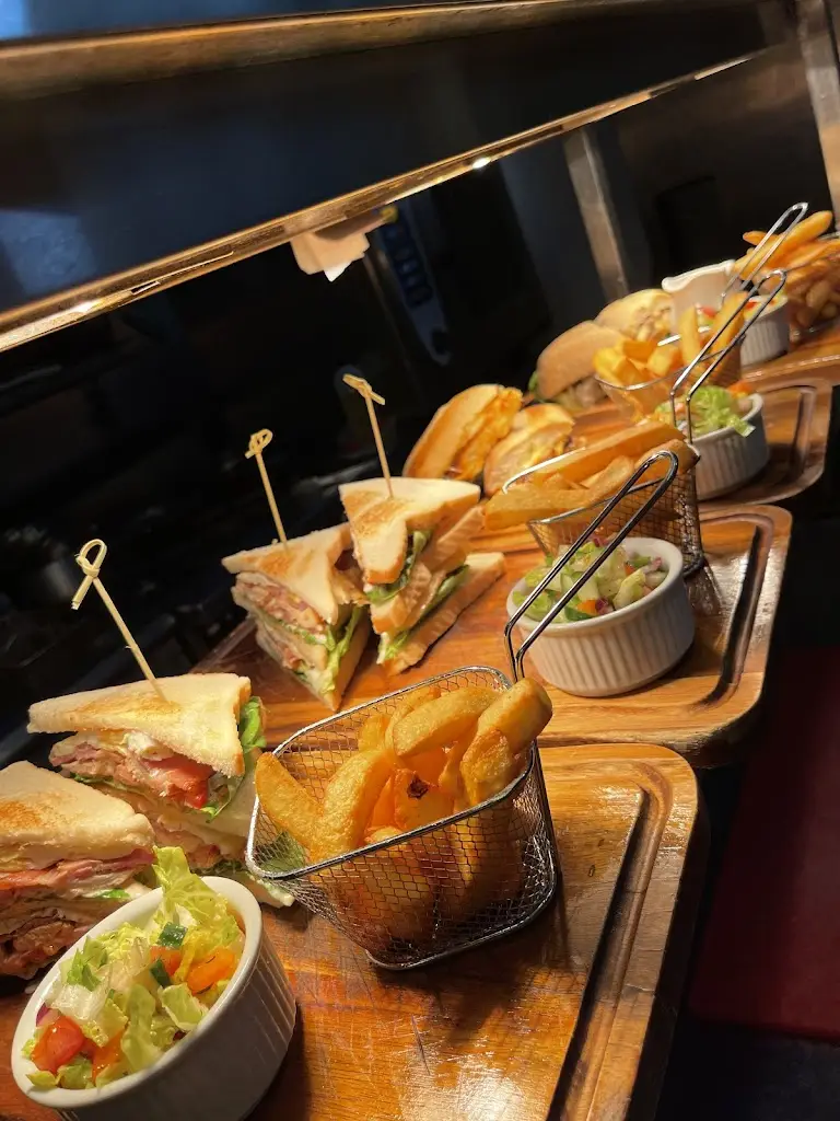 The White Hart Restaurant & Newmarket Bar_Forres_slider_image_2