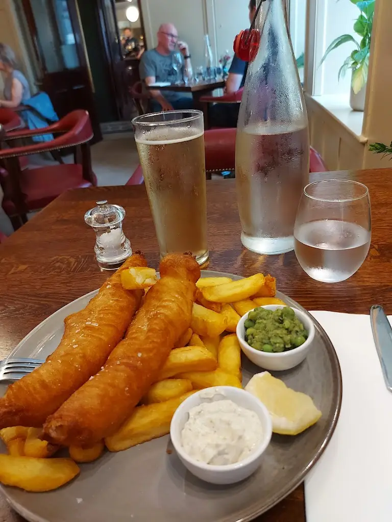 Red Lion _Forres_slider_image_2