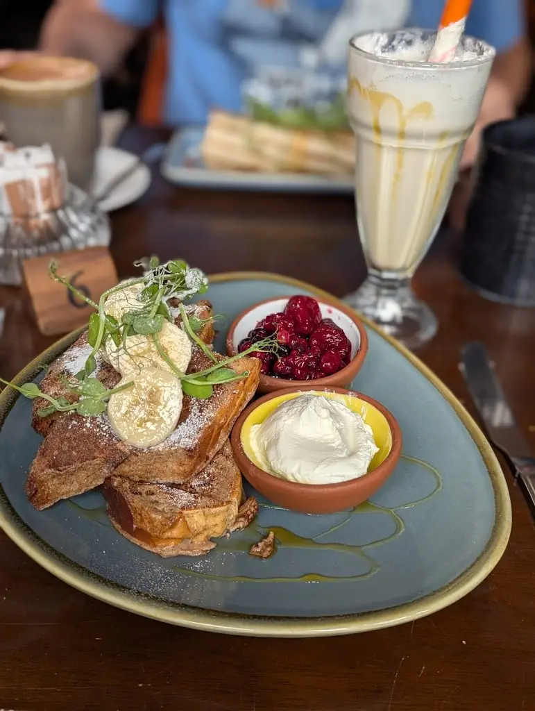 Craig Oman_Cafe 1496_Forres_review