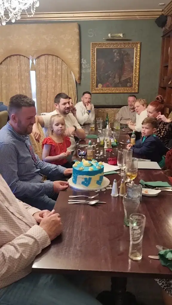 The Lion at Farnsfield_Bilsthorpe_slider_image_2