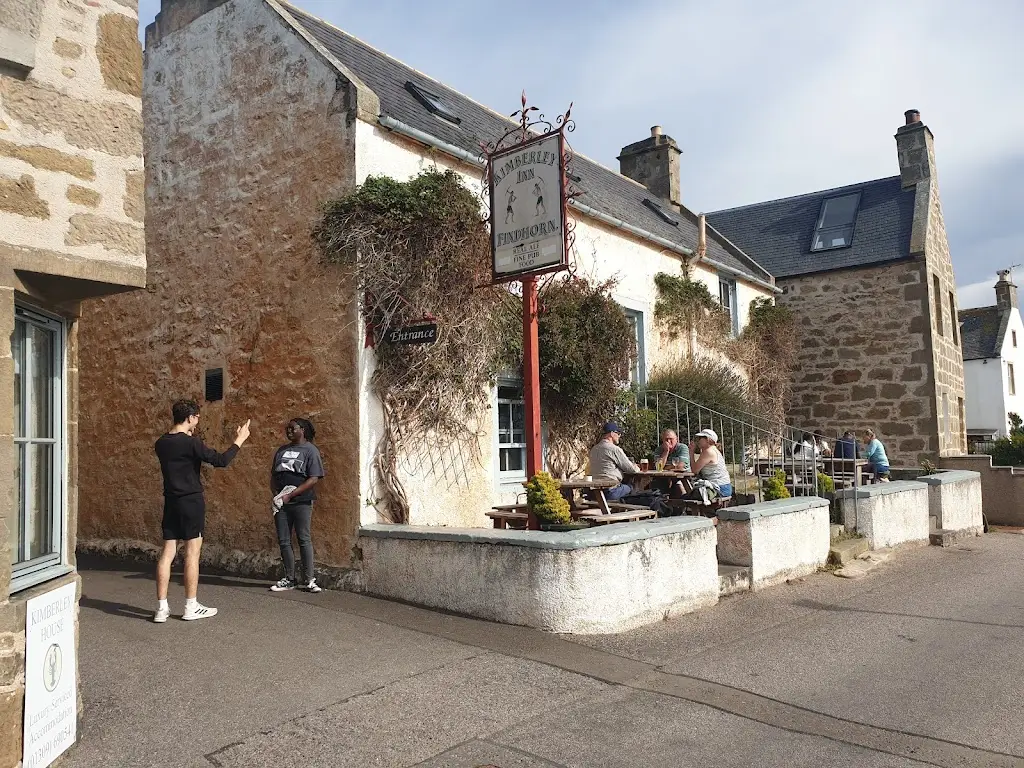 Karine Pouliot_Kimberley Inn_Forres_review