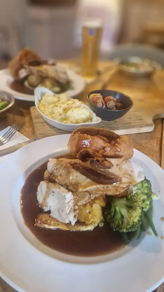 Tai Moor_The Rose Cottage_Bilsthorpe_review