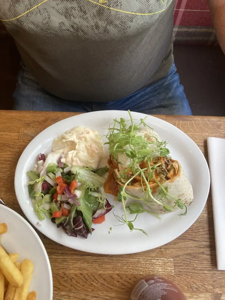 kirsty sinclair_The Abbey Inn_Forres_review