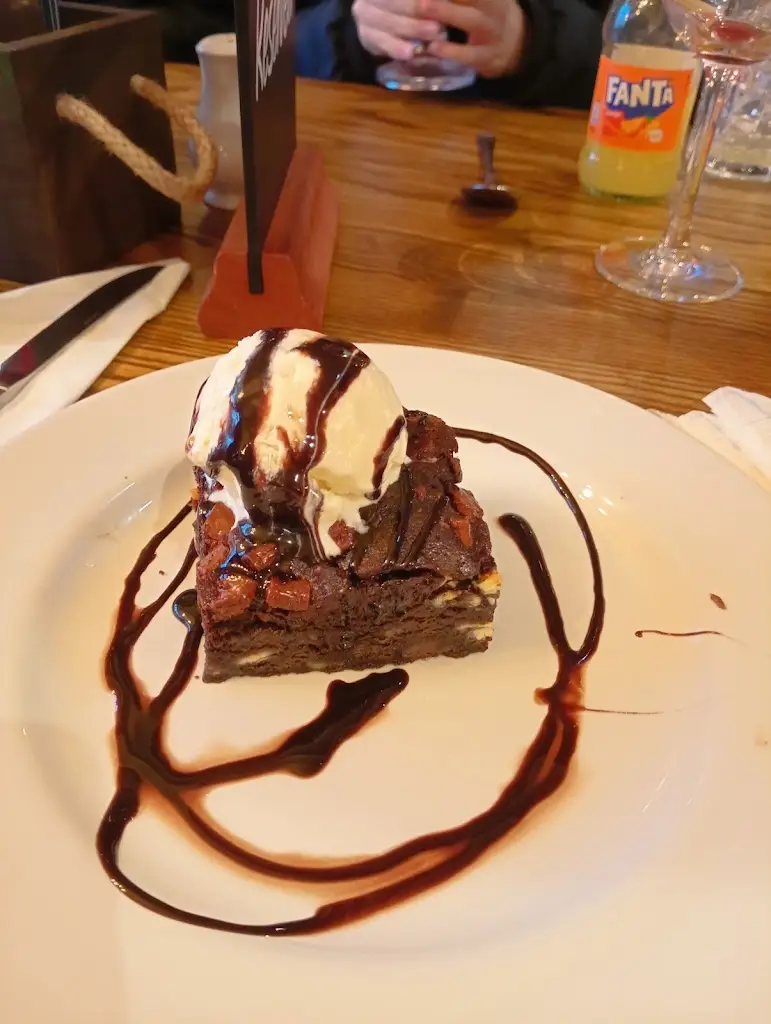 Stephen Mcintosh_The Stables_Head of Muir_review