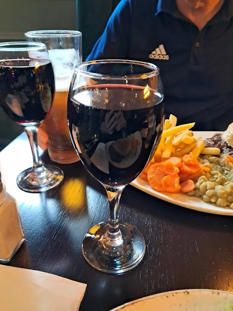 David Nicoll_Electric Bar_Holytown_review