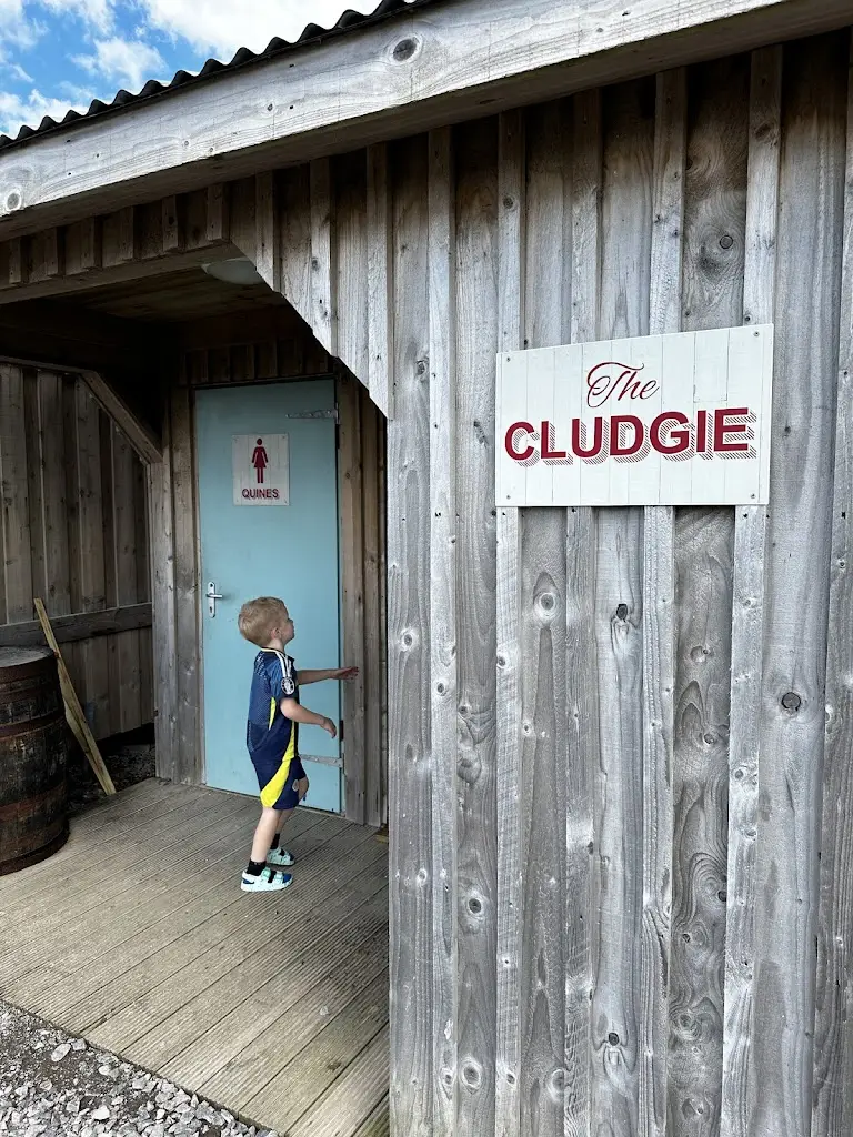 Richard Slater _Bootleggers Bar & Grill_Hopeman_review