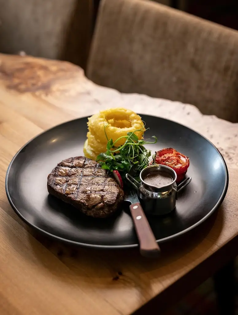 Inverkip Restaurant, Pub, Bar & Hotel_Inverkip_slider_image_3