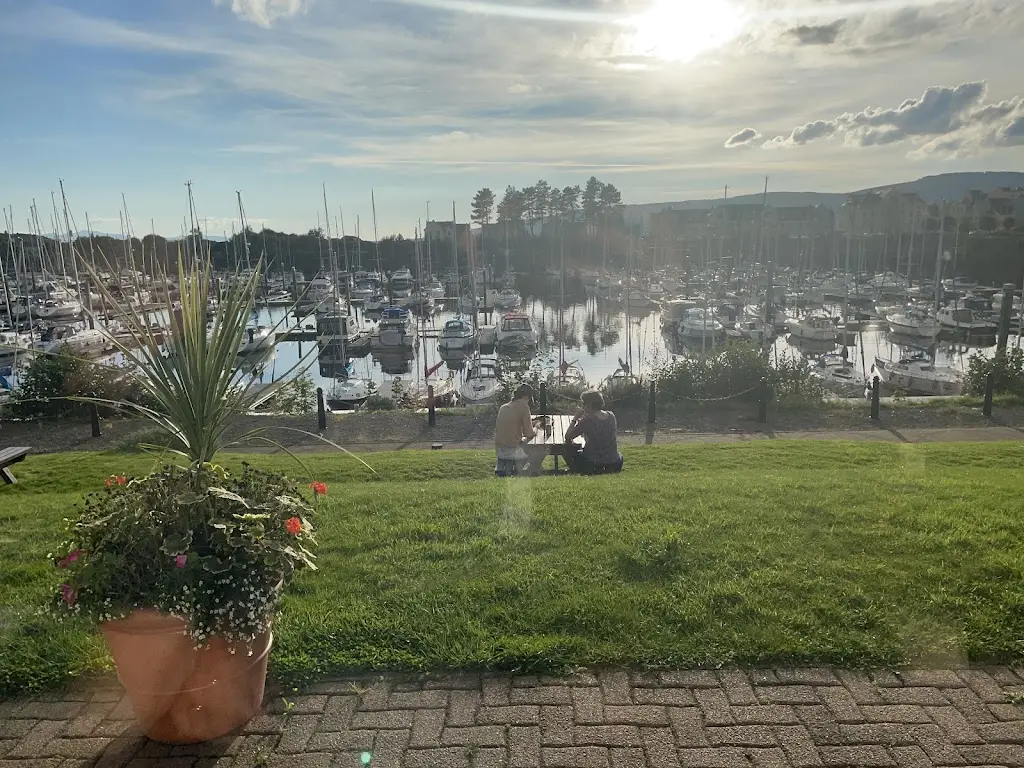 Theo_Buckley’s At The Chartroom_Inverkip_review