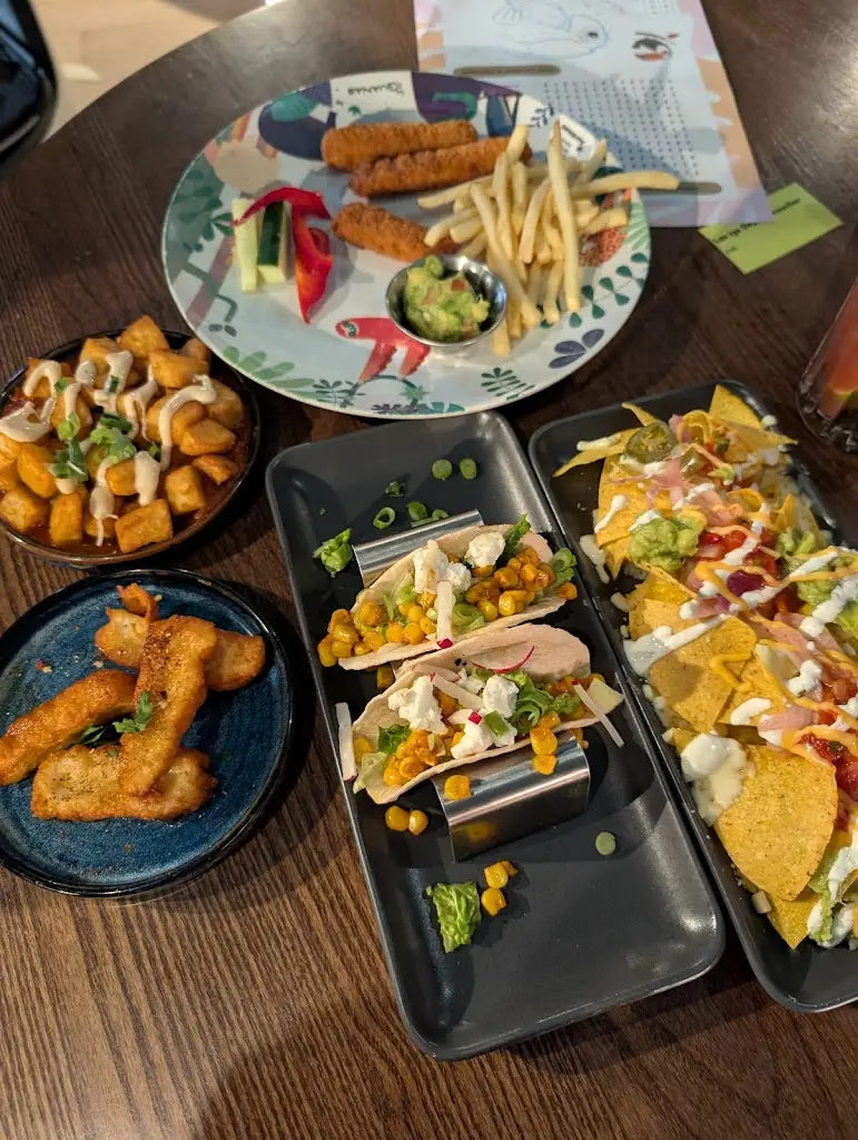 Las Iguanas - Center Parcs Sherwood_Bilsthorpe_slider_image_3