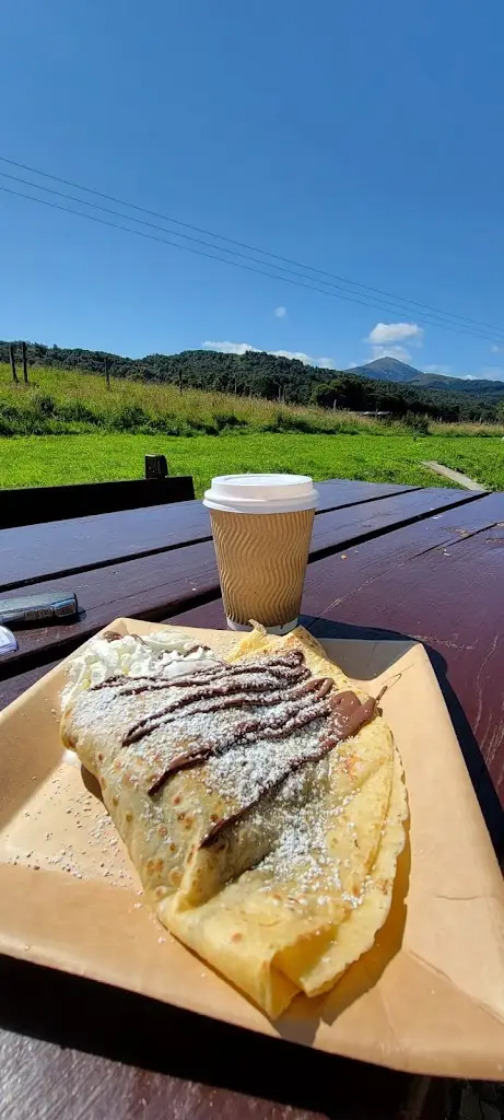 Humberto Lara-Guerra_The Highland Crepe & Coffee Co_Highland_review