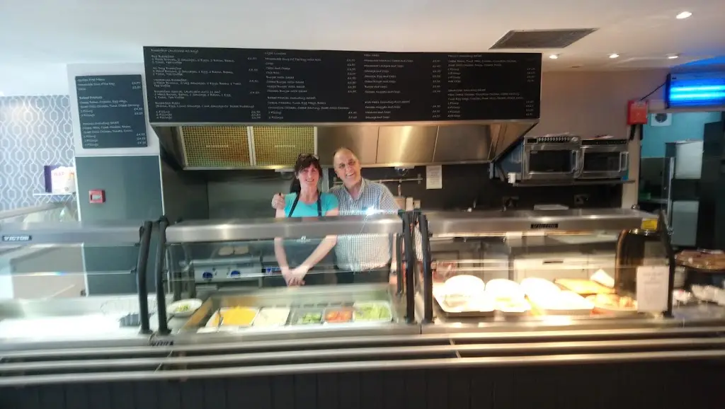 Music Meister Media_Macari's Cafe_Galashiels_review