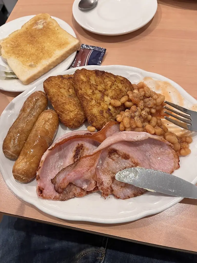 lew893_Macari's Cafe_Galashiels_review