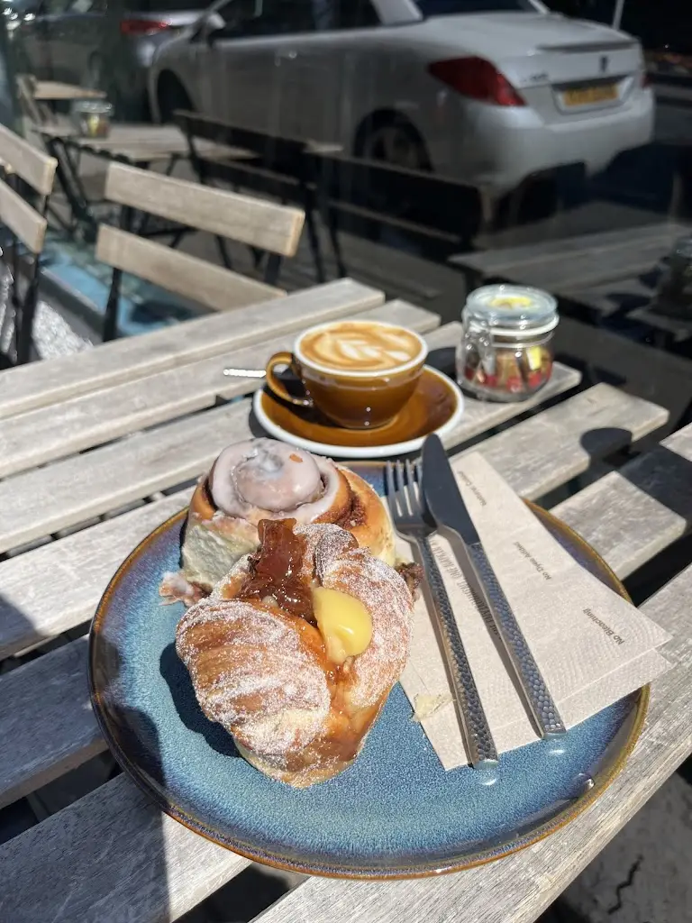 ellie berry_Zola's Bakery_Galashiels_review