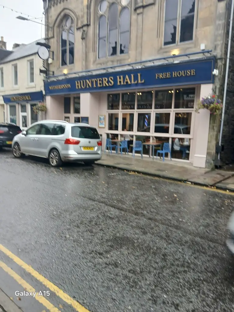 Duncan Parsons_Hunters Hall - JD Wetherspoon_Galashiels_review