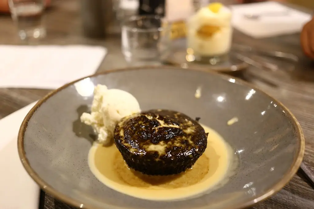 Christopher Kuhn_Hunters Stables Bar & Bistro_Galashiels_review
