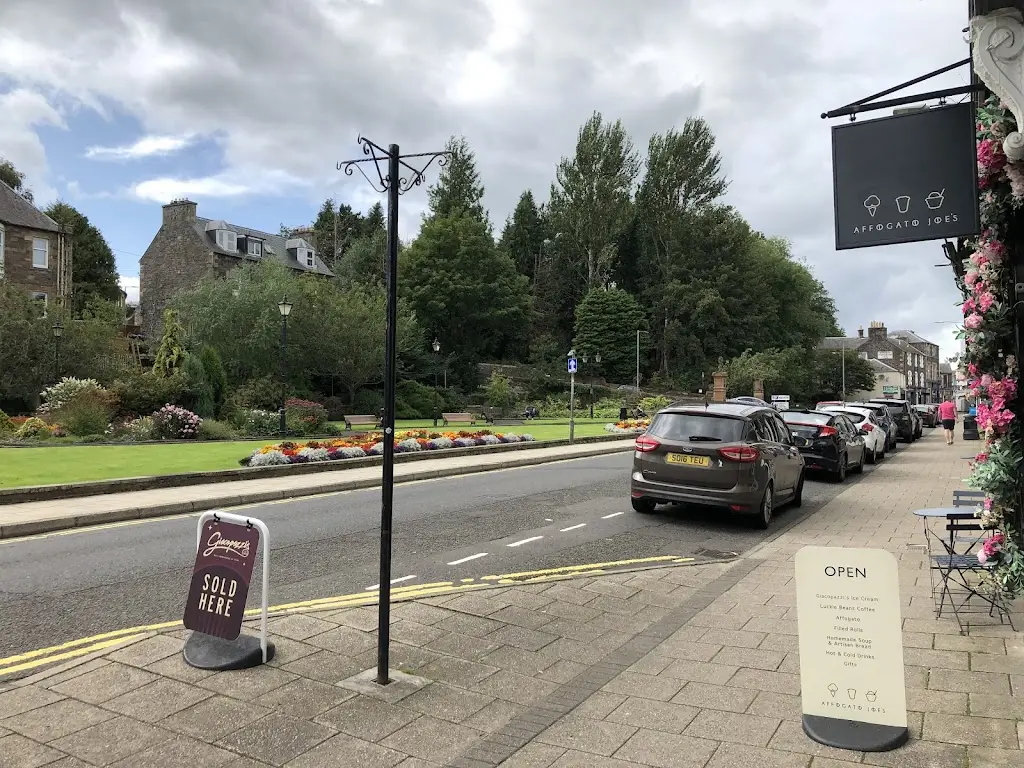 Rose D._Winter Spring Summer & Fall with Affogato Joe’s_Galashiels_review