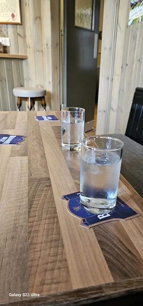 ian henderson_Office Bar_Hawick_review