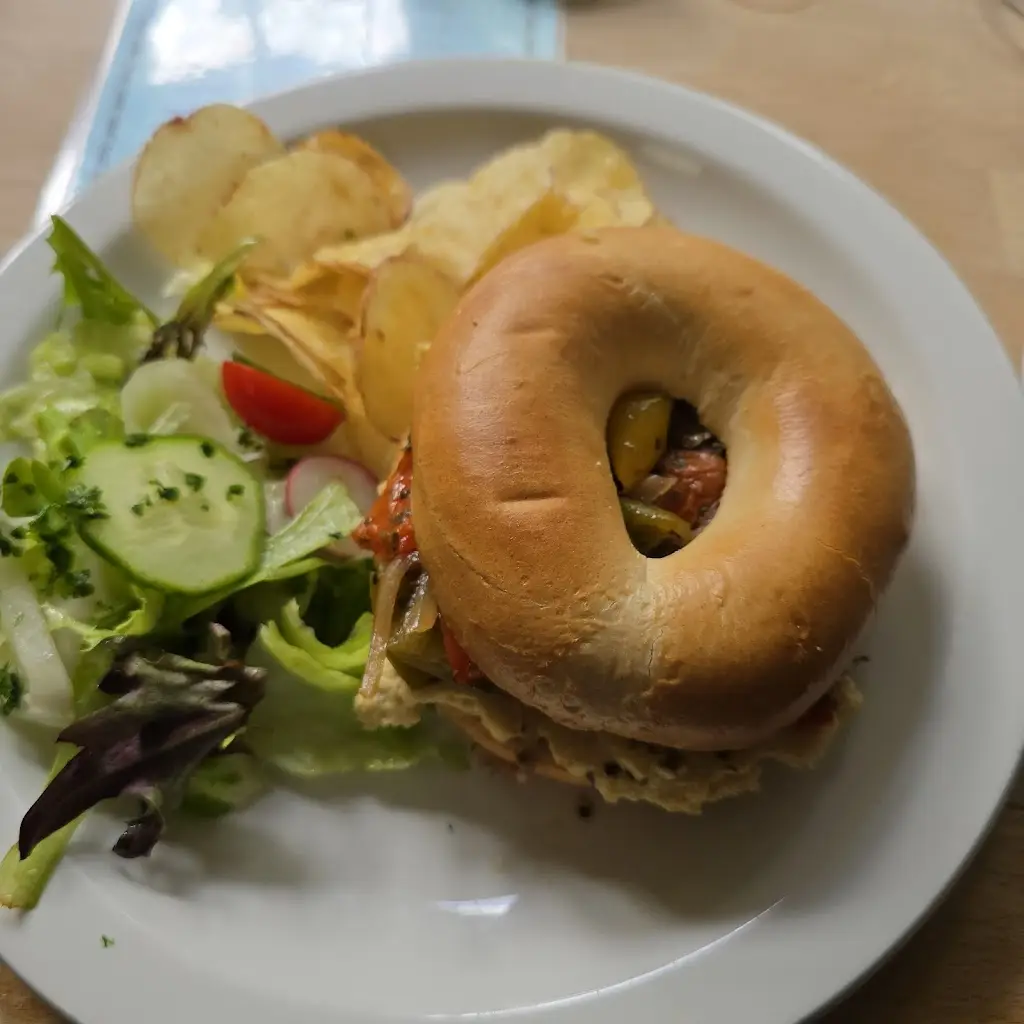 Samantha Devine_Damascus Drum_Hawick_review