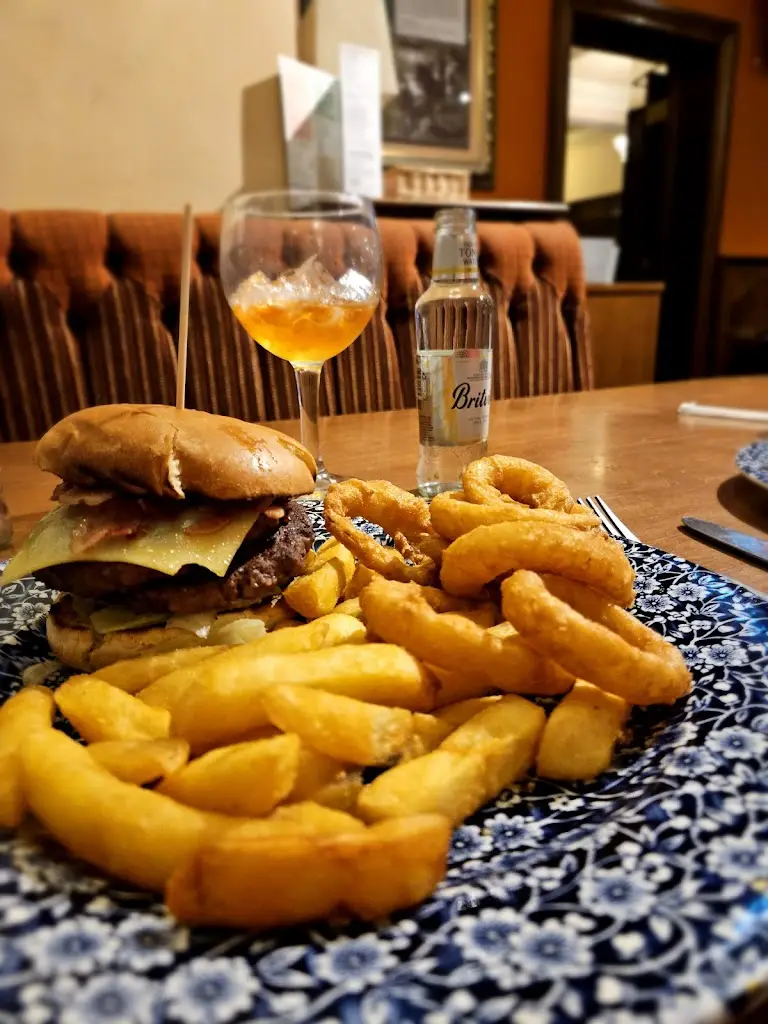 The Bourtree - JD Wetherspoon_Hawick_slider_image_2