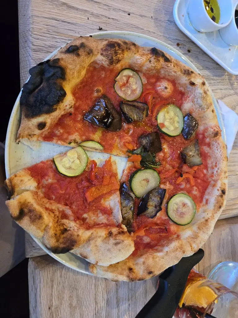 Alexandria Cameron_Out Out Gastro Pub & Pizzeria_Innerleithen_review