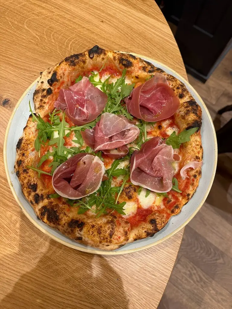 Out Out Gastro Pub & Pizzeria_Innerleithen_slider_image_2